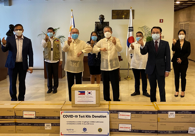 KOTRA, 필리핀에 코로나 진단키트 1만세트 기부