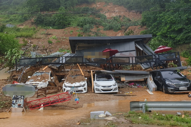 사망·실종만 25명…빗물이 삼켜버린 대한민국