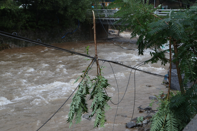 경기 가평지역 폭우로 산사태… 펜션·전원주택 피해 속출