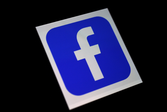 페이스북, '어린이는 코로나19 면역력' 트럼프 영상 삭제...트위터보다 빨랐다