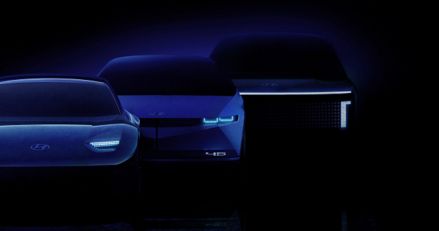 현대차의 전기차 전용 브랜드 아이오닉 제품 라인업 렌더링 이미지. 아이오닉6(왼쪽부터), 아이오닉5, 아이오닉7./사진제공=현대차