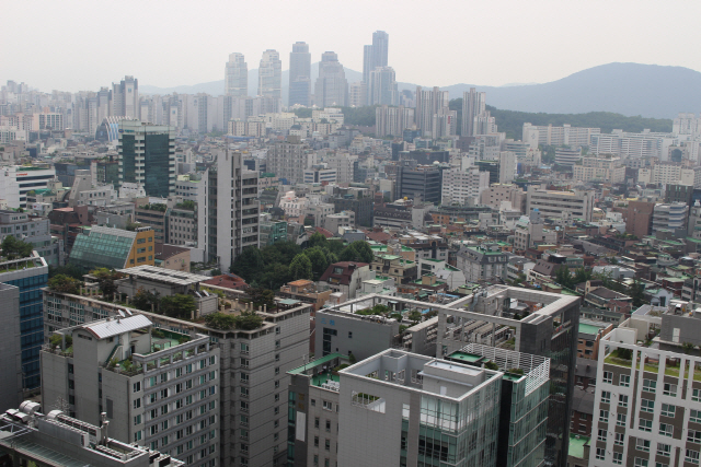 오피스 빌딩이 몰린 서울 강남의 전경. /서울경제DB