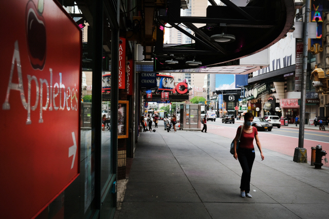 [글로벌체크] 텅 비어가는 뉴욕에 무슨 일이…백화점·레스토랑·옷가게까지 떠난다
