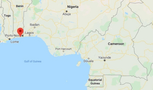 한국인 선원 5명이 납치된 베냉 코토누 항구(붉은 점) 남부. /구글 지도 캡처=연합뉴스