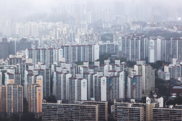 서울 여의도 63빌딩에서 내려다 본 용산구와 마포구 일대 아파트 전경 / 연합뉴스