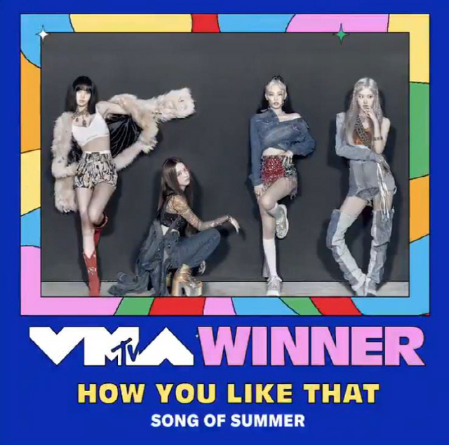 블랙핑크가 31일 오전 9시(한국시간) 열린 ‘2020 MTV 비디오 뮤직 어워즈‘(2020 MTV Video Music Awards)에서 ’올여름 최고의 곡(Song Of The Summer)‘ 상을 수상했다. / 사진=2020 MTV Video Music Awards