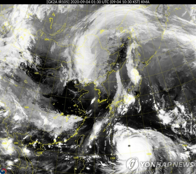 태풍의 눈 확실히 보이는 10호 태풍 하이선(4일 오전 10시30분 기준)./사진제공=국가기상위성센터