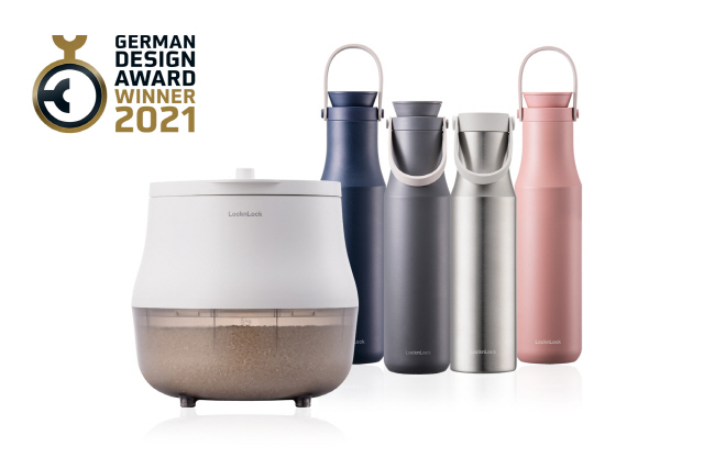 2021 독일 디자인 어워드에서 본상을 수상한 락앤락 진공쌀통(왼쪽)과 메트로 텀블러 /사진제공=락앤락