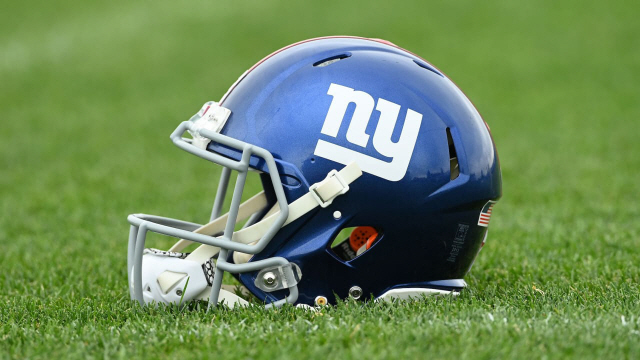 ‘ny’ 로고가 선명한 뉴욕 자이언츠 헬멧. /출처=구단 홈페이지