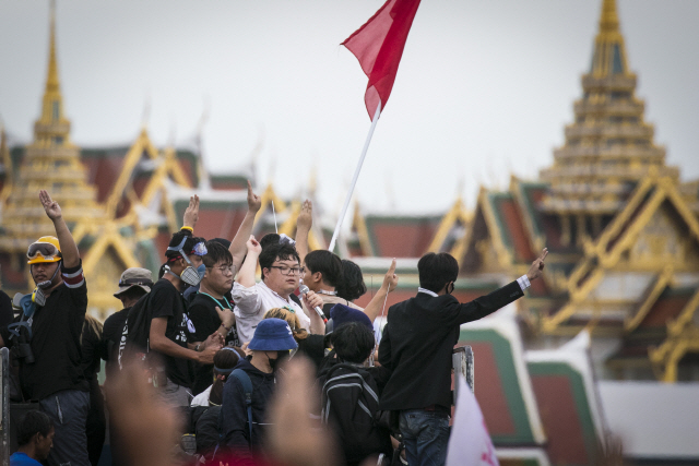 금기 깨고 “군주제 개혁”…태국시민 대규모 시위