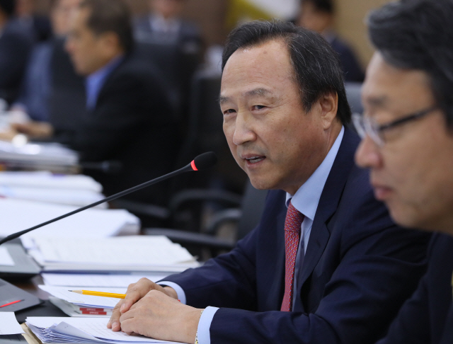 ‘불법 정치자금’ 홍일표 전 의원 항소심서도 벌금 1,000만원