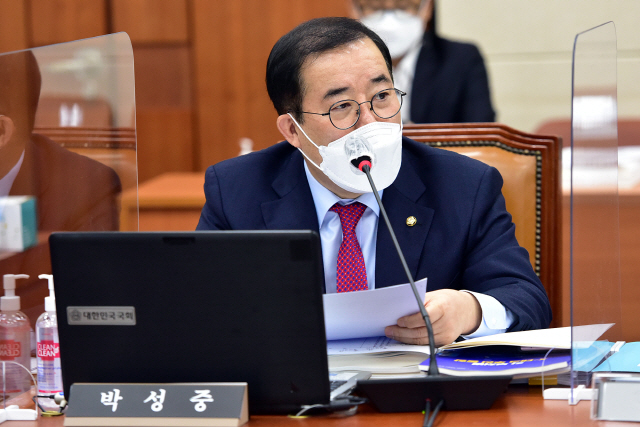 박성중 국민의힘 의원이 7일 국회 과학기술정보방송통신위원회 국정감사에 발언을 하고 있다. /연합뉴스