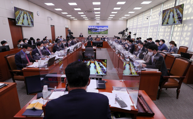 7일 국회 외교통일위원회에서 송영길 위원장 주재로 국정감사가 진행되고 있다. /연합뉴스