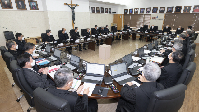 16일 한국 천주교 주교회의가 신임 의장단을 선출 등을 위한 2020년 추계 정기총회를 열었다.   /사진제공=주교회의