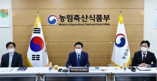 '원전오염수 방류한다더니'...日, 한국·중국에 '수산물 수입하라'