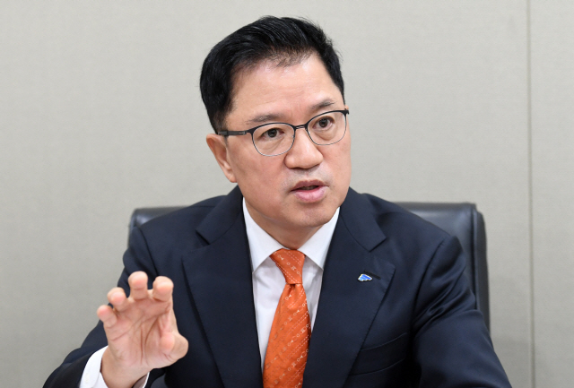 신재영 한국포스증권 대표 '연금자산, 수익률이 화두....펀드 수수료에 민감해져야'