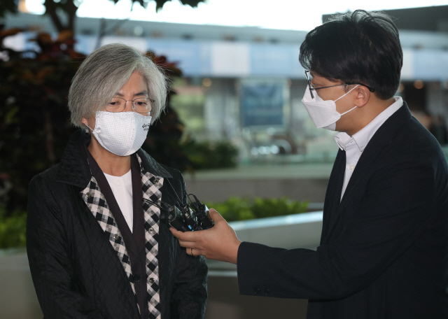 강경화 '바이든 행정부, 대북 '전략적 인내'로 회귀 않을 것'