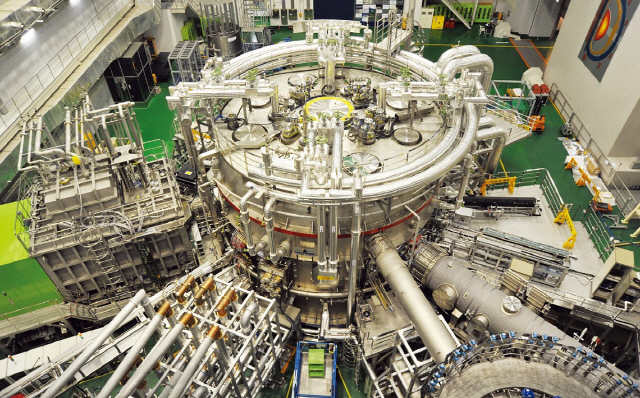 대전 대덕연구단지 내에 있는 초전도핵융합연구장치 KSTAR 주장치. /사진제공=국가핵융합연구소