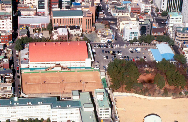 2005년 울산시 남구 신정동에 위치한 종하체육관 전경. /사진제공=울산시