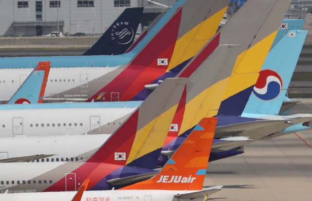 인천국제공항 주기장에 항공기들이 멈춰서있다. /사진제공=연합뉴스