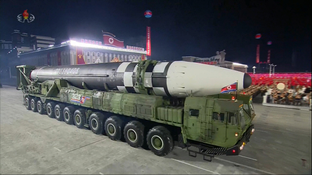 북한의 신형 ICBM. /연합뉴스