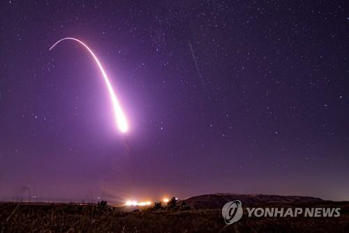 '北 보란듯' 美 신형 요격미사일 ICBM 격추 성공했다