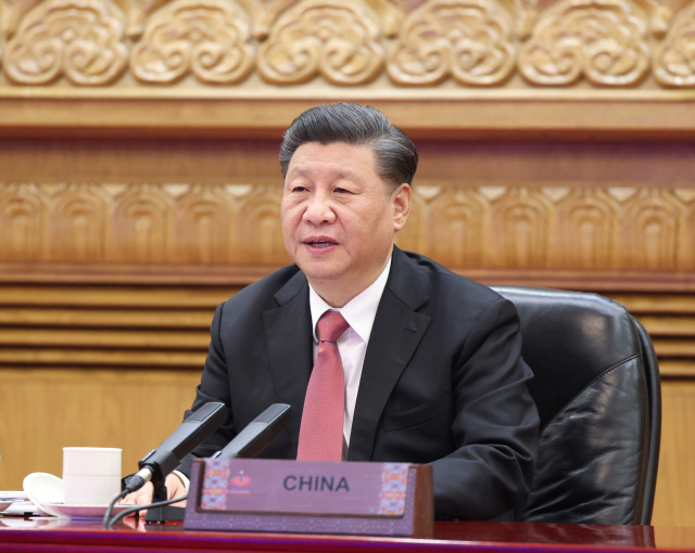 시진핑 중국 국가주석이 지난 20일 APEC 화상 정상회의에서 발언하고 있다. /신화연합뉴스