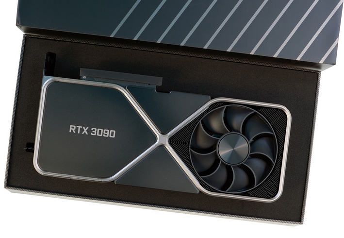 사진 : GeForce RTX™ 3090. 사진 출처 : HOTHardware 공식 홈페이지