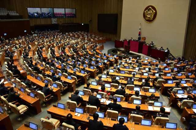 9일 국회 본회의장에서 제382회국회(정기회) 제15차 본회의가 열리고 있다./연합뉴스