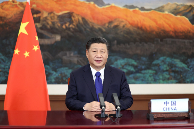 시진핑 중국 국가 주석이 지난 12일 파리협약 체결 5주년을 맞아 열린 유엔 기후 목표 화상 정상 회의에서 연설하고 있다. /신화연합뉴스