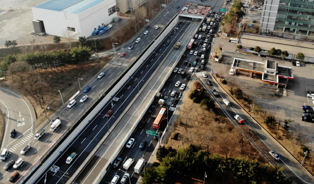 강남순환도시고속도로 매헌지하차도 종점부 전경./사진제공=서울시