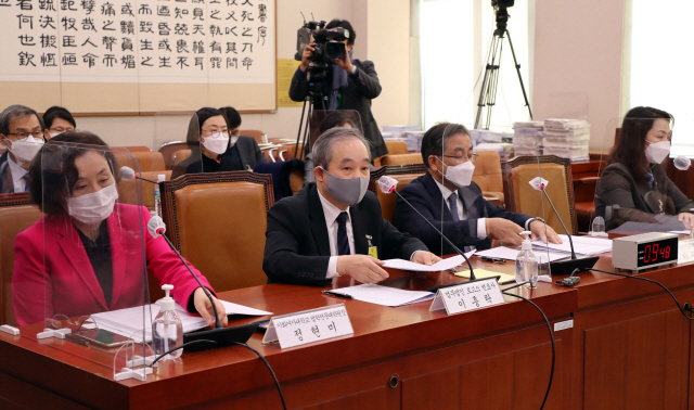 국회 법제사법위원회의 ‘낙태죄’ 개정 관련 공청회가 지난 8일 국회에서 열리고 있다. /연합뉴스