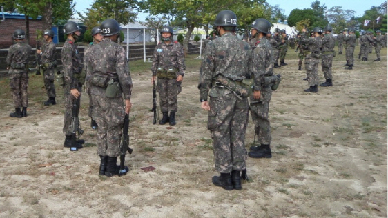 충남 논산에 있는 육군훈련소에서 훈련병들이 교육을 받고 있다.        /사진제공=육군