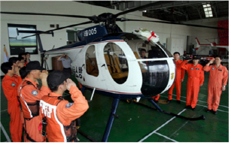 화재보험협회가 서울시에 기증한 국내 최초 소방헬기 ‘까치2호’./ 출처=소방청 블로그