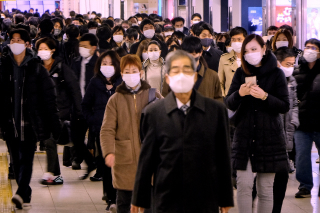 일본에서 하루 6,000 명 확인 … 의료 청장 ‘이미 의료 붕괴’