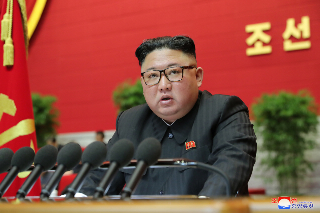 北 '핵증강' 공식화…文 정부는 '평화'만 되풀이
