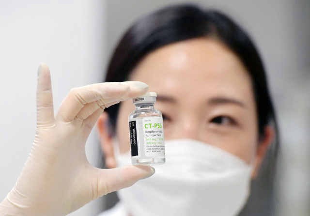 셀트리온 치료제·아스트라 백신 심사 진행상황 공개…허가승인까지 남은 단계는
