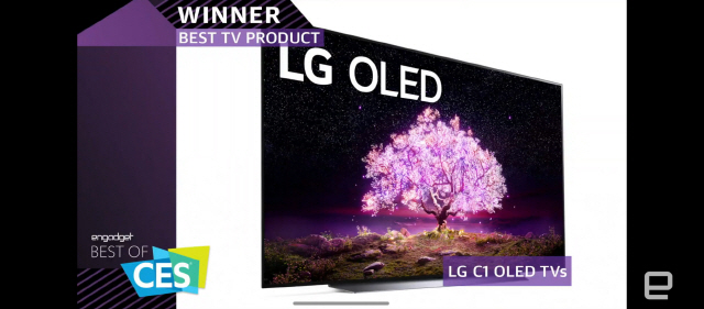 LG 올레드 TV가 13일(미국 현지 시간) CES 공식 어워드 파트너인 엔가젯(Engadget)이 시상하는 CES 2021 최고상(2021 Best of CES Awards)에서 최고 TV(Best TV Product)로 선정됐다. LG 올레드 TV는 7년 연속으로 CES 공식 어워드의 최고 TV 상을 수상하는 영예를 얻었다. /사진=CES 2021 최고상 시상식 장면 화면 갈무리