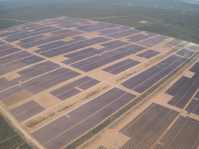 한화에너지의 미국 내 100% 자회사인 174파워글로벌가 개발해 운영 중인 미국 텍사스주 ‘Oberon 1A(194MW)’ 태양광발전소 전경/사진제공=한화