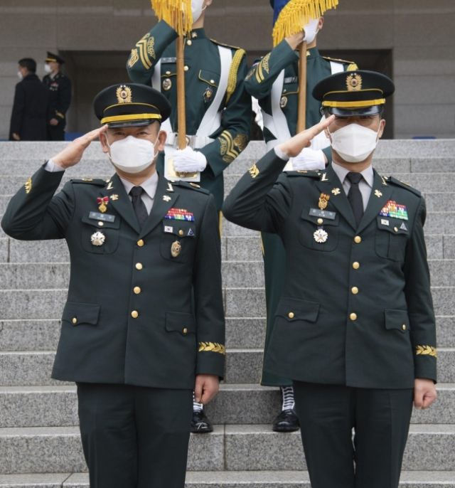 제13·14대 육군 주임원사 임무 교대식./육군 제공