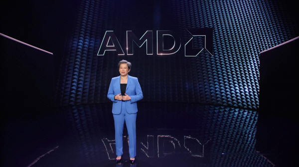 리사 수 AMD CEO가 지난 12일(한국시간) CES 2021에서 기조연설을 진행하고 있다. /AMD
