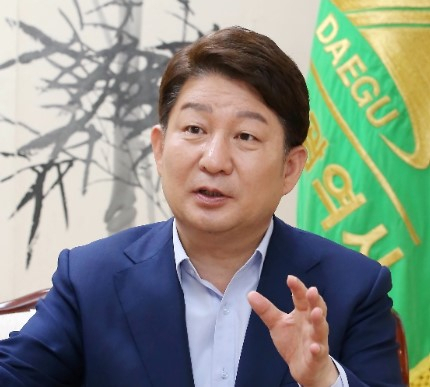 권영진 대구시장 '서울·부산시장 선거 지금은 위기…후보 단일화 적극 임해야'