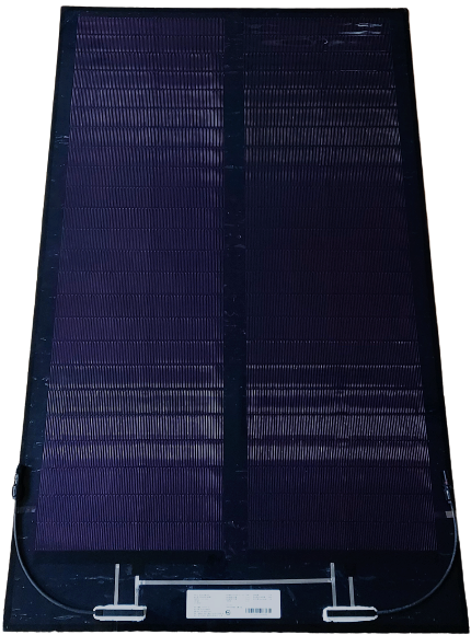 한국수력원자력이 최초로 국산화에 성공한 CIGS 박막 태양광 모듈 모습. /사진제공=한국수력원자력