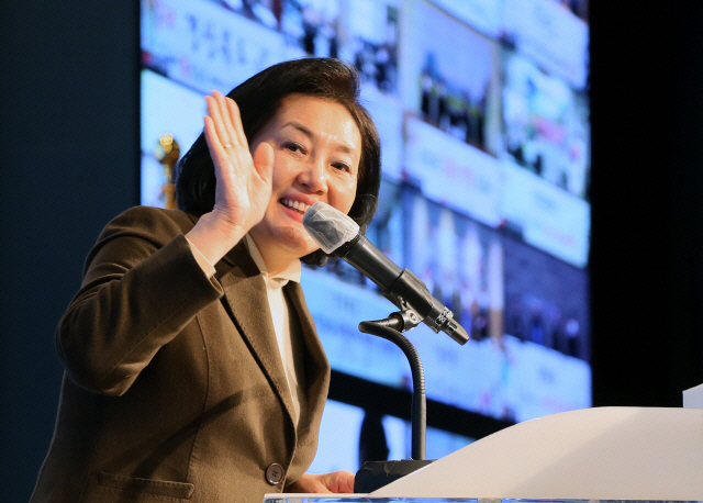 박영선, '박원순 사건'에 '인권위 결정 존중…진심으로 사과해야 하는 게 맞아'
