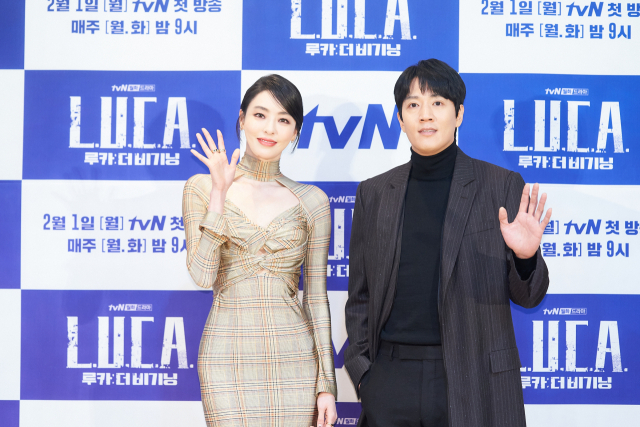 27일 진행된 tvN 월화드라마 '루카: 더 비기닝' 제작발표회에 참석한 이다희, 김래원(왼쪽부터) /사진=tvN
