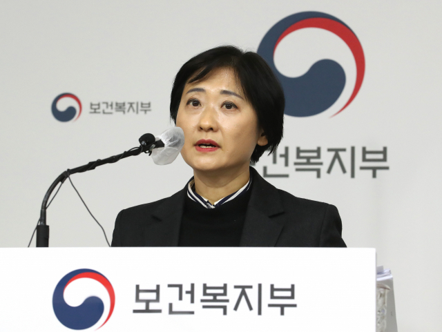 이스란 보건복지부 건강정책국장이 27일 오후 세종시 정부세종청사에서 제5차 국민건강증진종합계획을 설명하고 있다./연합뉴스