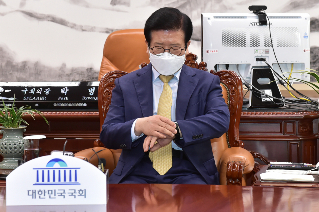주호영 “北 원전 국정조사'…김태년 “이미 다 설명됐다”