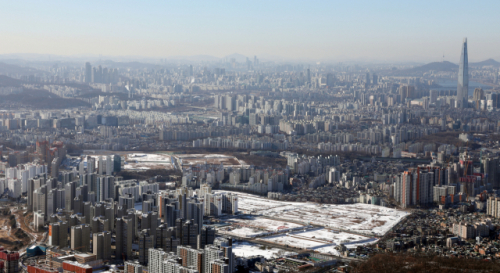 남한산상에서 바라본 서울 시내 전경/연합뉴스