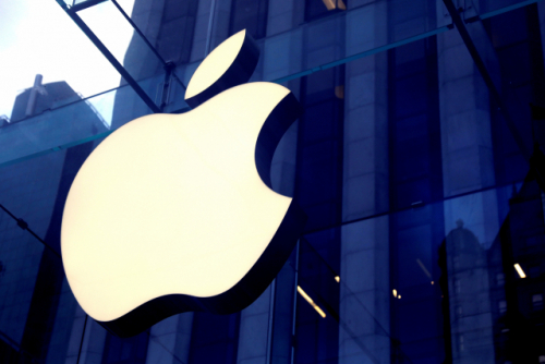 미국 뉴욕 맨해튼 5번가에 위치한 애플스토어 입구의 애플 로고. /로이터연합뉴스
