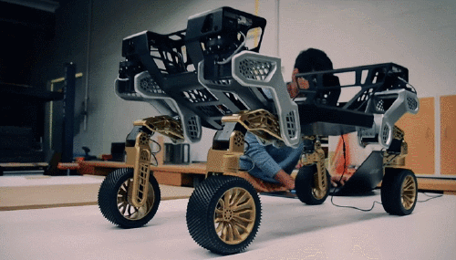 현대차그룹이 10일 변신하는 지능형 지상 이동 로봇 '타이거(Transforming Intelligent Ground Excursion Robot, TIGER)'를 현대차그룹 공식 유튜브 채널을 통해 공개했다. /현대차그룹 유튜브 캡처